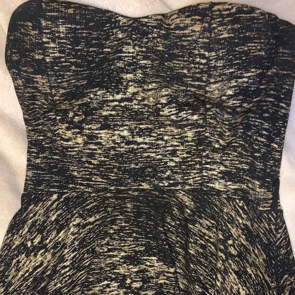 BLACK AND GOLD DRESS - Picture 2 of 3